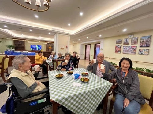 香港长者北上养老引热议！代表委员为大湾区跨境养老建言献策-养老院